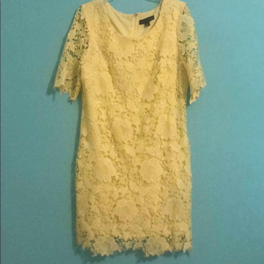 Yellow fitted dress